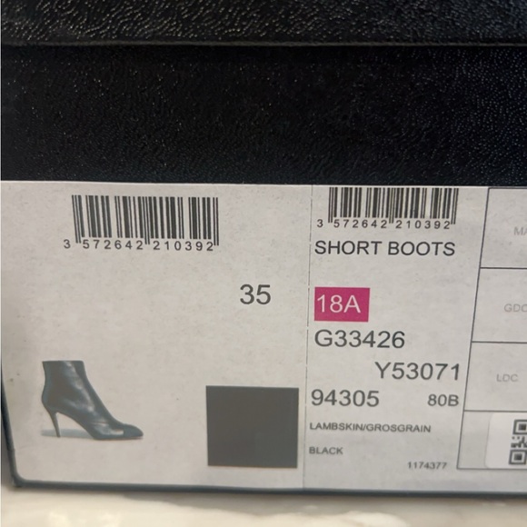 💯 percent authentic Chanel short boots - Picture 3 of 6